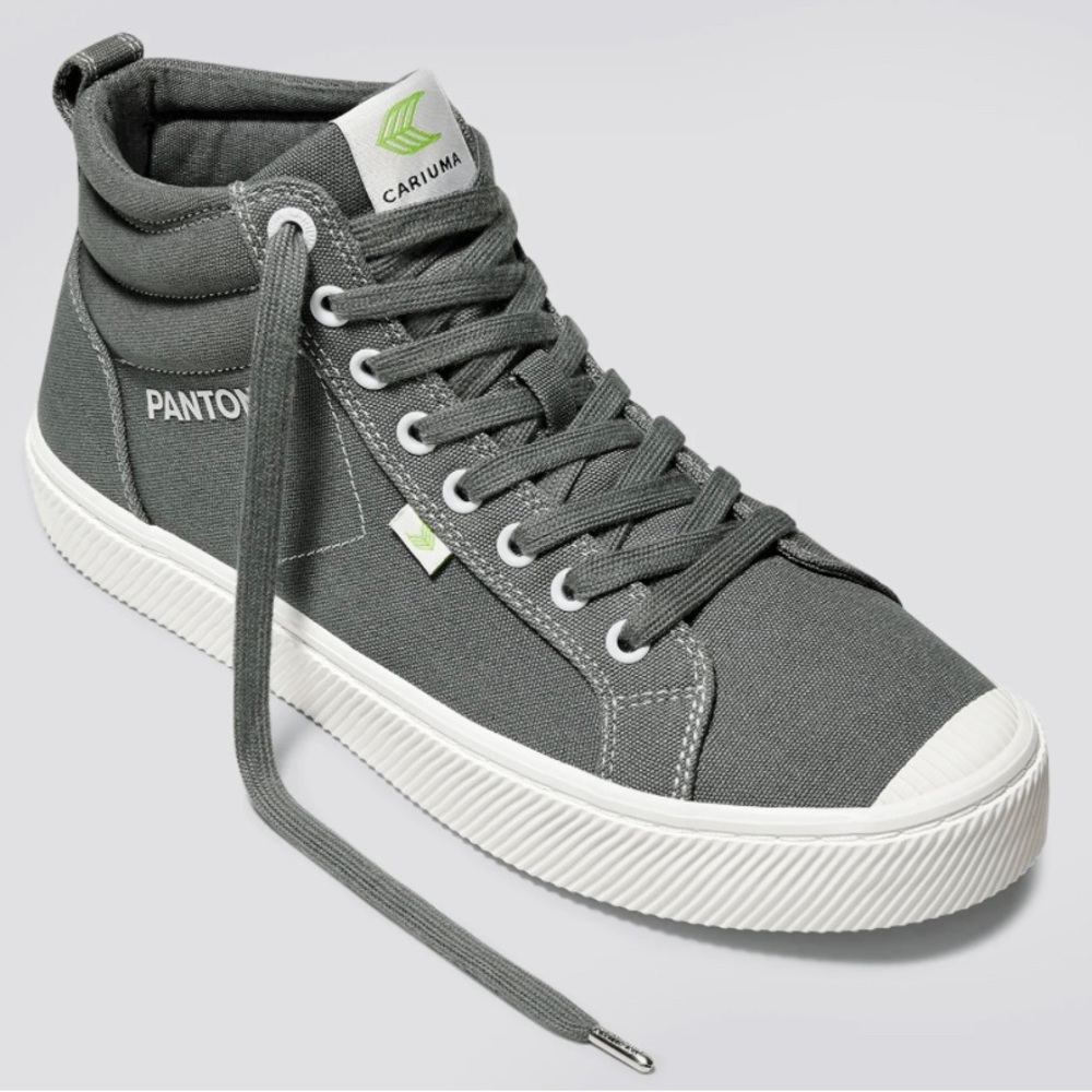 Cariuma Pantone gargoyle grey canvas sneakers. Size 8.5 women’s, size 7 men’s